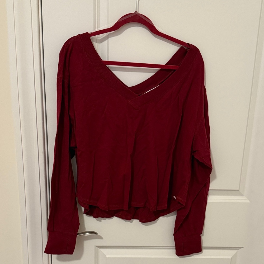 JoyLab Burgundy Long Sleeve V-Neck Top